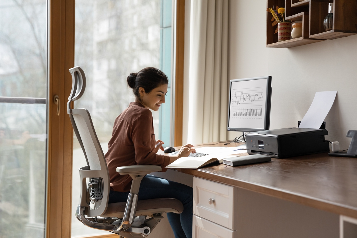 Melhores Cadeiras Ergonômicas: Guia Completo 2025
